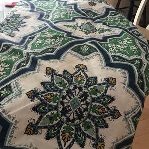 Pottery Barn Duvet Cover and Pillow Shams